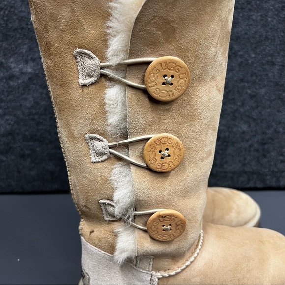 UGG Bailey Button Triplet Il - Women's Size 5 - Picture 4 of 16